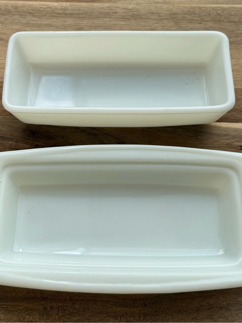 Vintage Pyrex Woodland Pattern Butter Dish - Picture 3 of 4